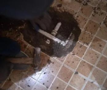 西林卫生间漏水维修公司为您分享下卫生间渗水如何处理及注意事项